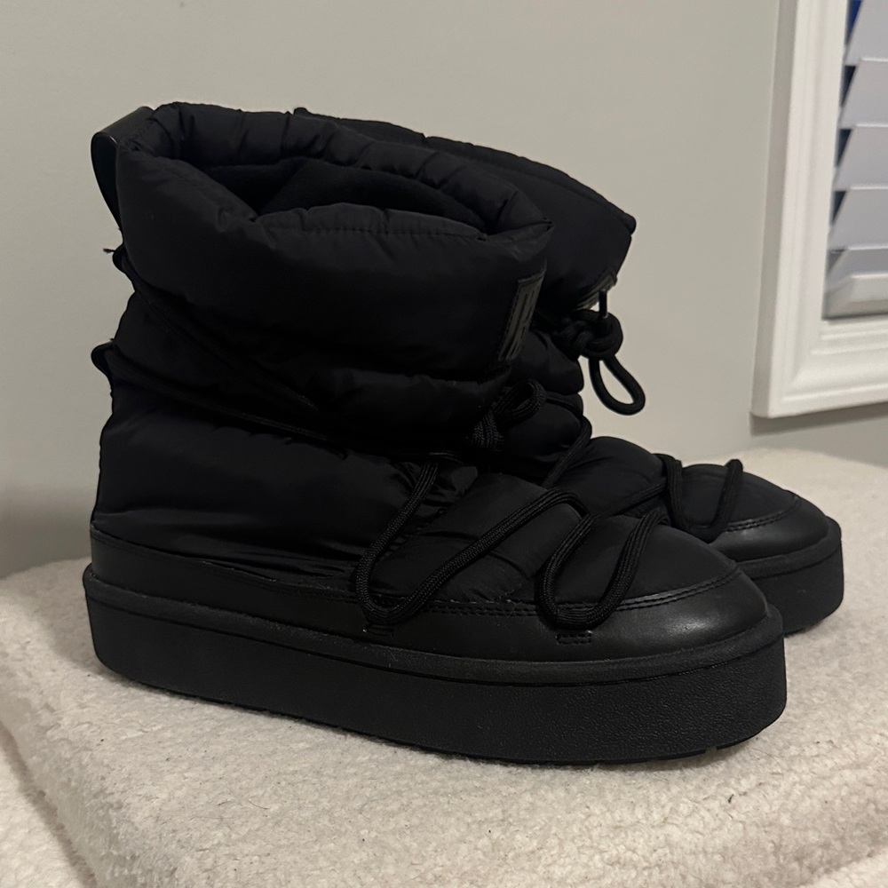 H&M Black Padded Winter Boots